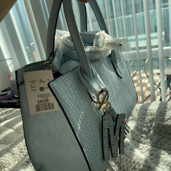 Purse - Picture 3 of 3